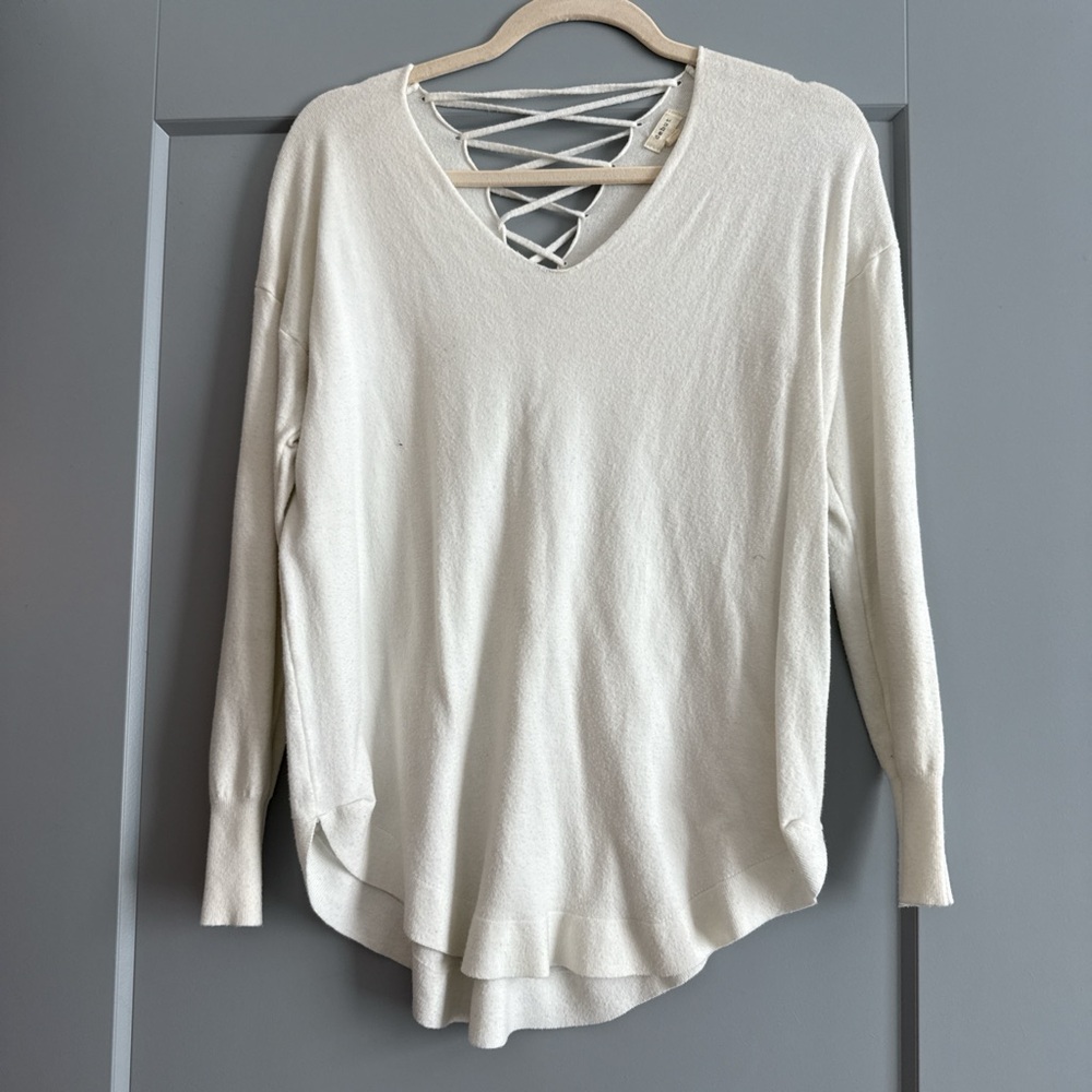 Elegant Cream V-Neck Sweater